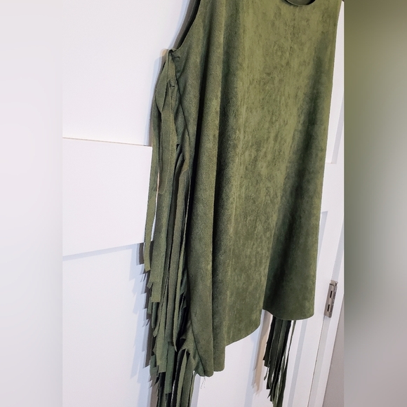 Twenty Second Fringes Faux Suede Sleevess Top Olive Green Size Large Made In USA - Picture 6 of 8